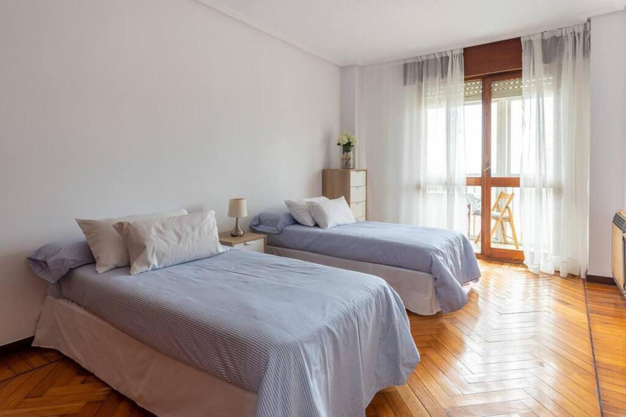 Apartamento En Alto Miranda Con Parking Apartment Сантандер Екстериор снимка